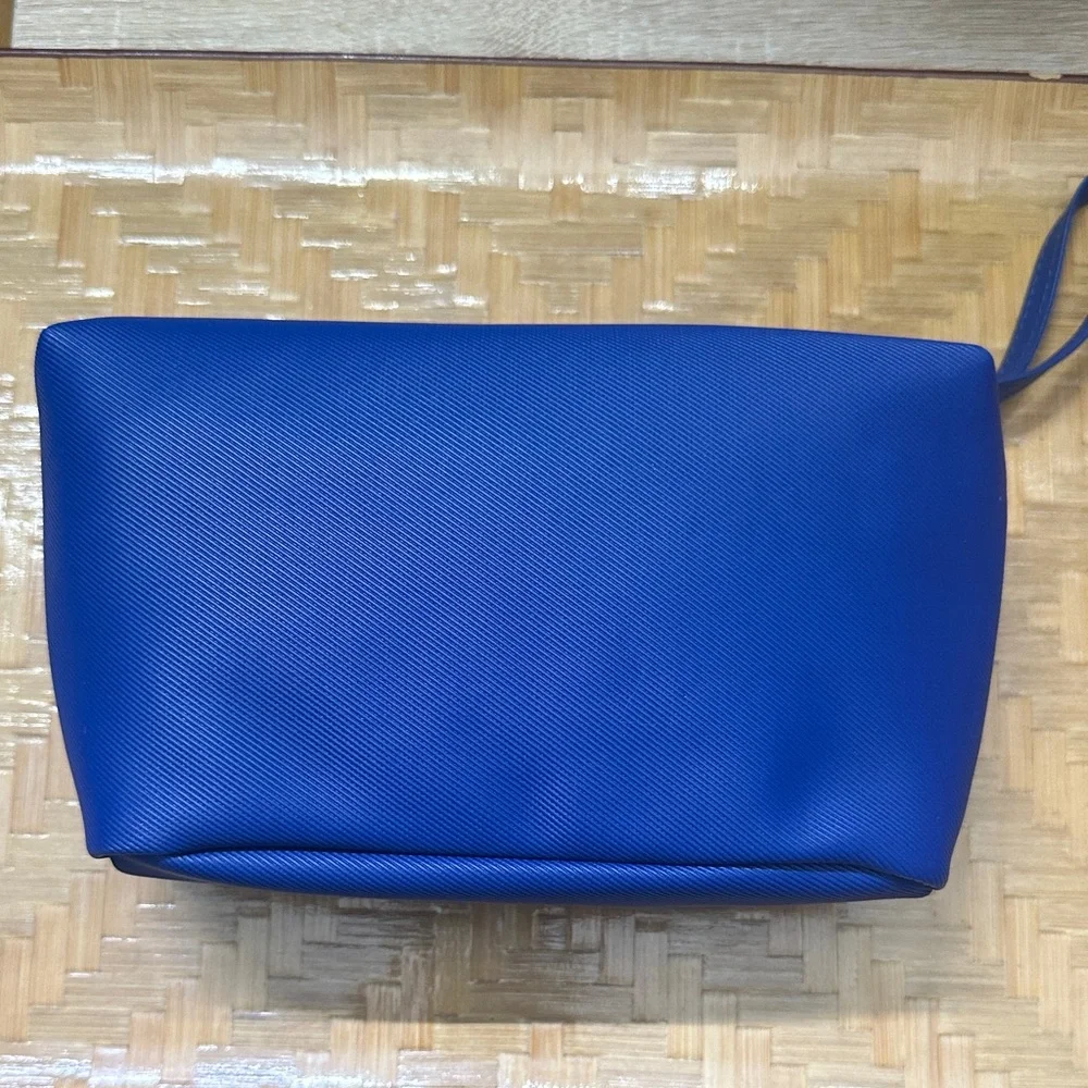 Tomas Olivos for Latam Women’s Aminity Kit Bag Wristlet